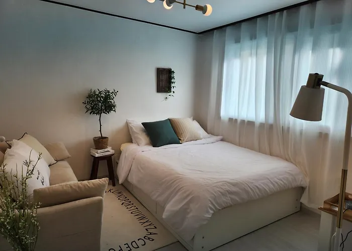 Sinchon Healing ソウル特別市